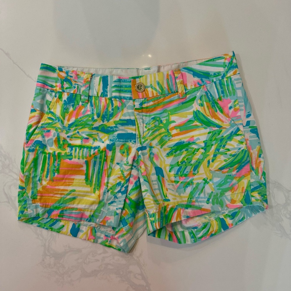 Lilly Pulitzer The Callahan 5 Inch Inseam / Size 2